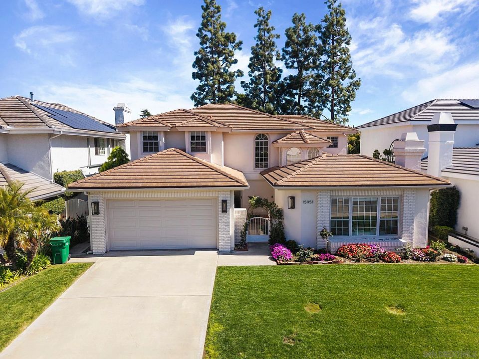 1st image of 15951 Avenida Calma