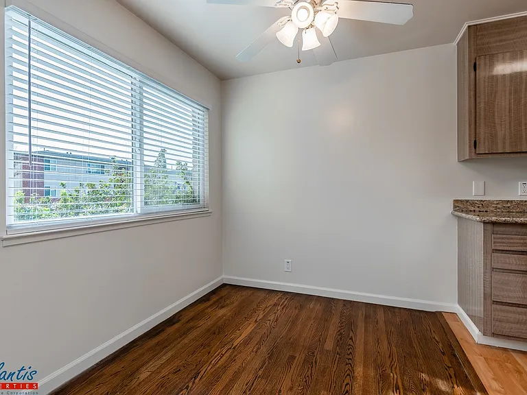 2361 Sutter Ave — Photo 3