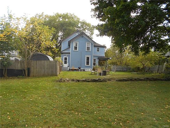 3rd image of 22 Cleveland St