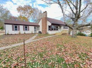 511 E Graham St, Dixon, IL 61021