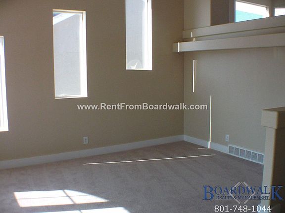 3rd image of 4982-4982 W Badger Ln
