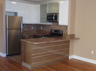 3003 Newtown Ave #4R, Astoria, NY 11102