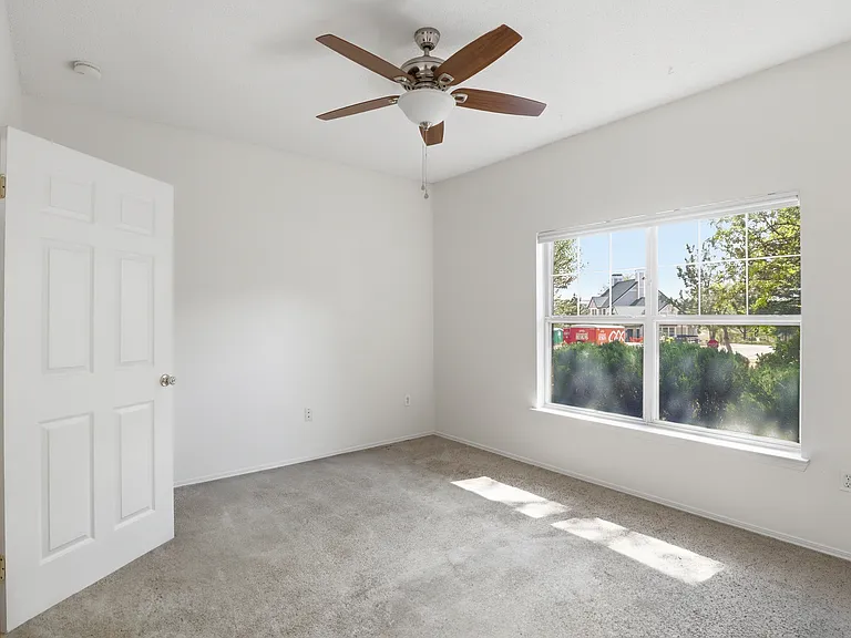 1696 Harris St — Photo 11