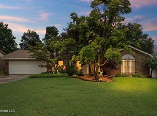 8438 Farmington Cv, Southaven, MS 38671