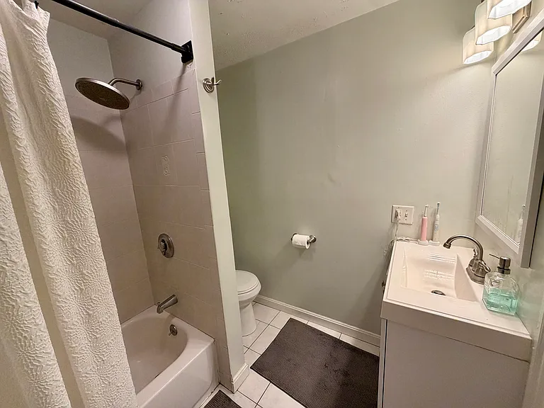 176 L St #2 — Photo 8
