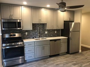 4005 Sunnyhill Dr #A, Carlsbad, CA 92008