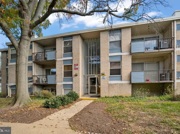 3819 Saint Barnabas Rd APT T1, Suitland, MD 20746