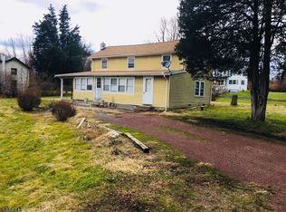 1 Post Ln, Great Meadows, NJ 07838