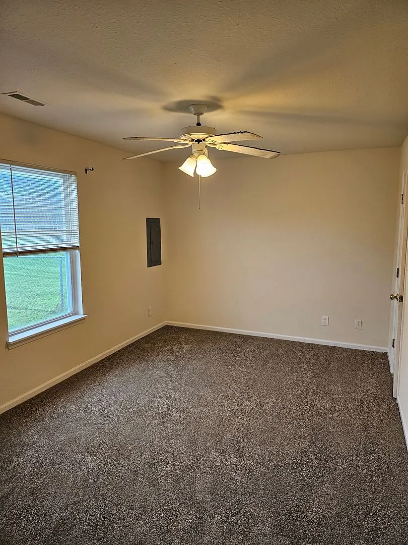 4409-11 Derby Ridge Dr — Photo 4