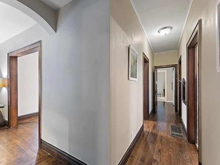 308 Erie St — Photo 9