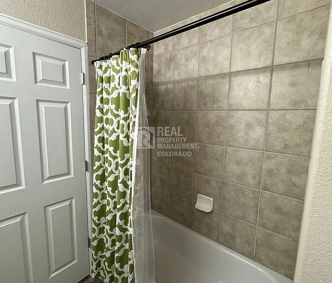 1615 S Chester Ct — Photo 18