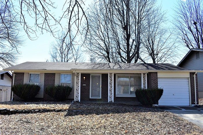 1st image of 2126 Armitage Dr