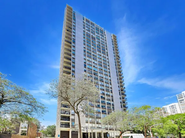 1355 N Sandburg Ter APT 2904, Chicago, IL 60610