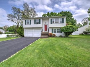 7 Donna Lynn Ln, Lawrence Township, NJ 08648