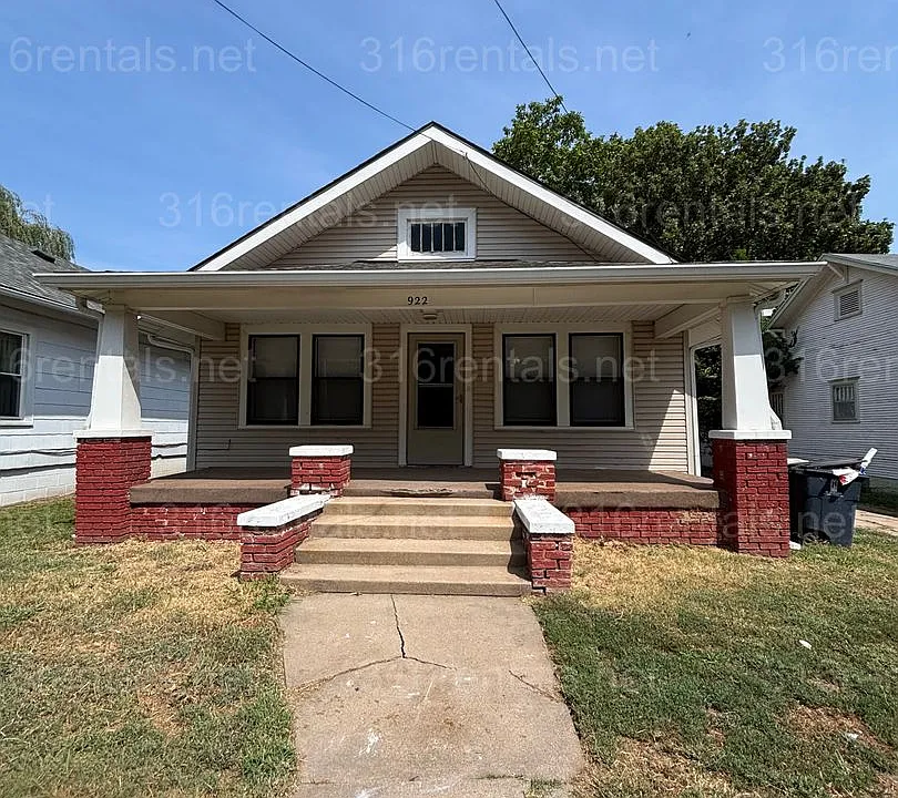 922 W 2nd Ave