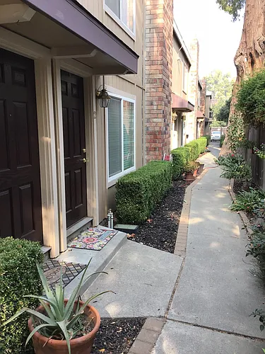 2615 F St #6 Photo 1