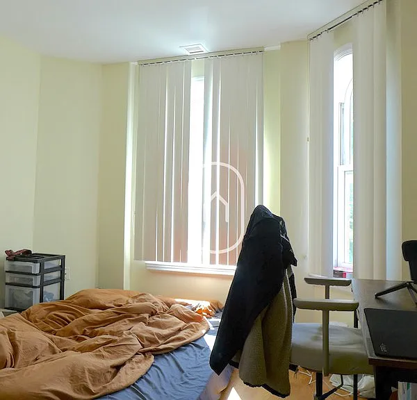 61 Westland Ave — Photo 5
