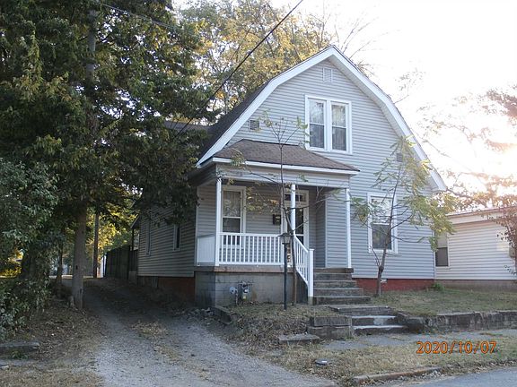 2nd image of 318 Bayou St