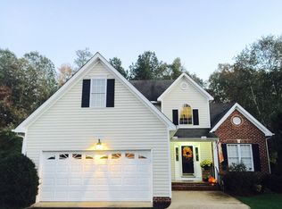 2450 Sandy Brook Ln, Midlothian, VA 23112
