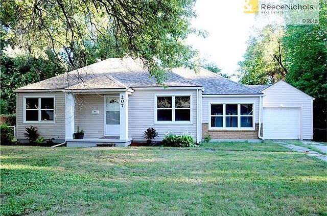 Awesome one level living with attached garage, vinyl siding, and new windows!