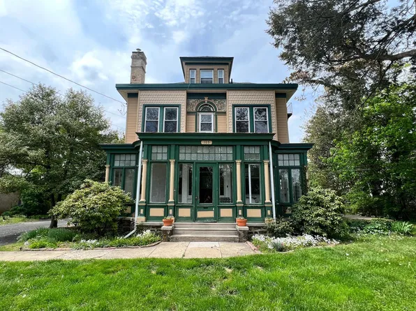 165 E Mount Floor 2, Ambler, PA 19002