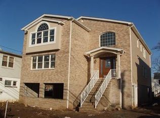 23 Main Ave, Wallington, NJ 07057