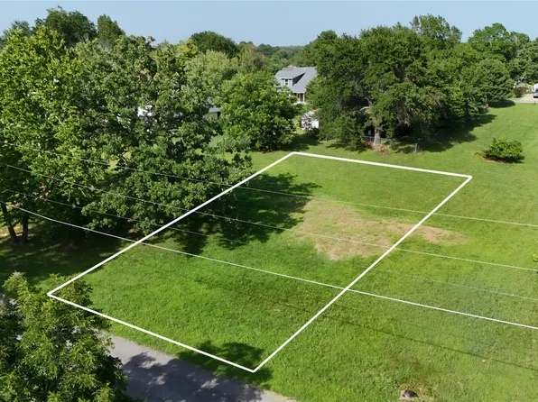 1697 W McGill Cir, Eufaula, OK 74432