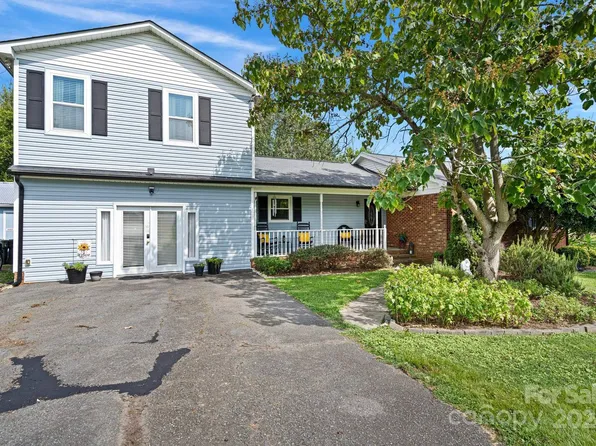 1045 Rembrandt Dr SW, Concord, NC 28027