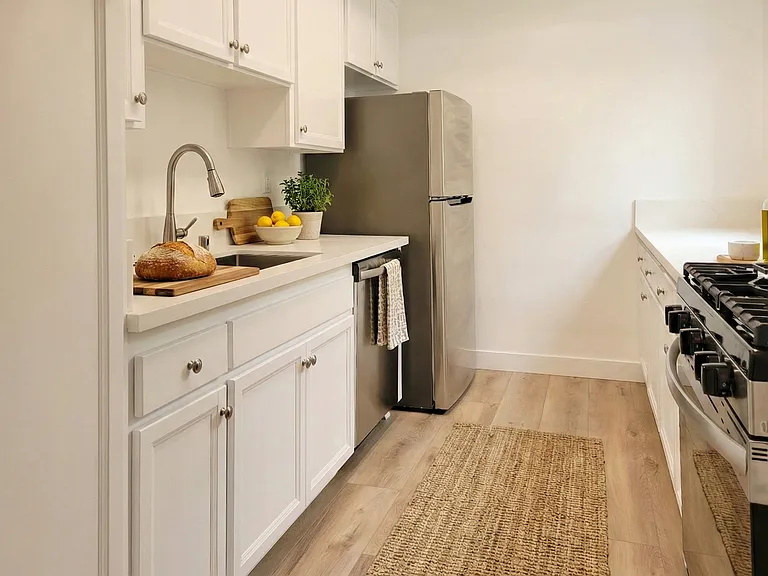 1725 Butler Ave #102 — Photo 6