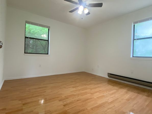 324 E 89th St, Perkins, OK 74059