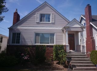 3227 61st Ave SW, Seattle, WA 98116
