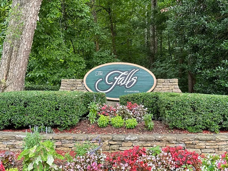 7439 Mason Falls Dr — Photo 35