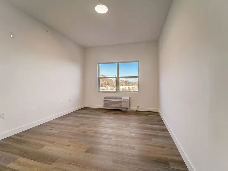 48 Chadwick St #203 — Photo 9