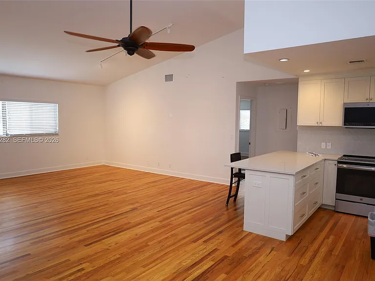 340 Conniston Rd #340 — Photo 3