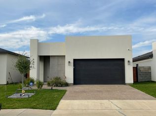 4002 Bella St, Laredo, TX 78046