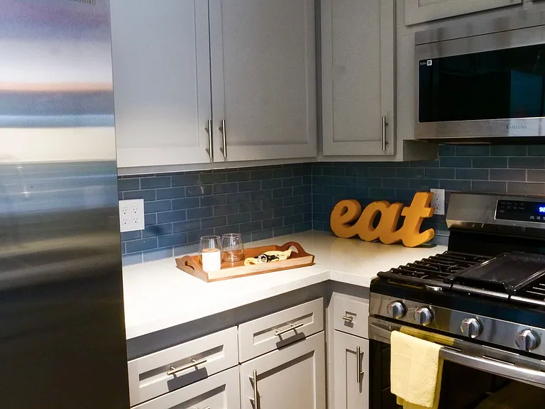 Tustin Palms Apartment Homes — Photo 20