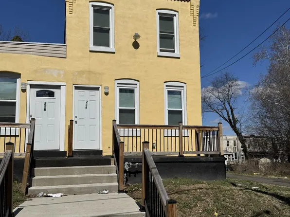 214 W 8th St #1, Chester, PA 19013