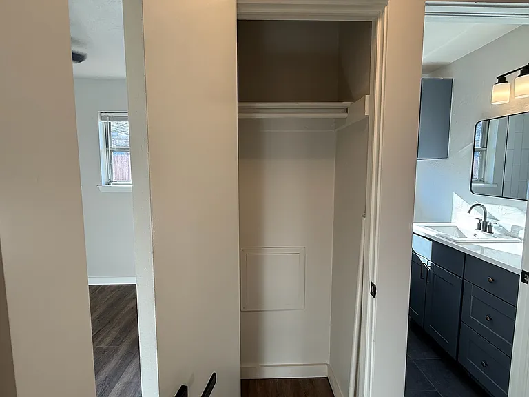 2209 Marshall Dr — Photo 25