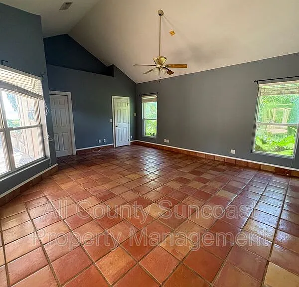 2600 Lucerne Dr — Photo 7