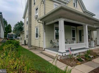29 W Summit St, Mohnton, PA 19540