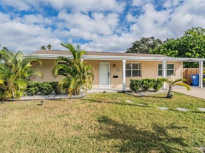 1565 Connecticut Ave NE, Saint Petersburg, FL, 33703