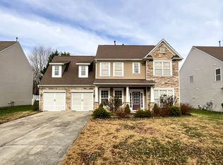 3021 Gloxinia Rd, Charlotte, NC 28215