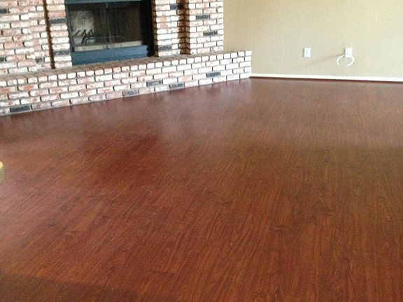 Hardwood Floors/Fireplace in Great Room