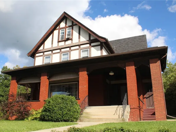 889 Liberty St, Meadville, PA 16335
