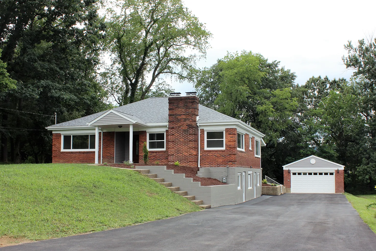 2301 Constitution Blvd photo 1