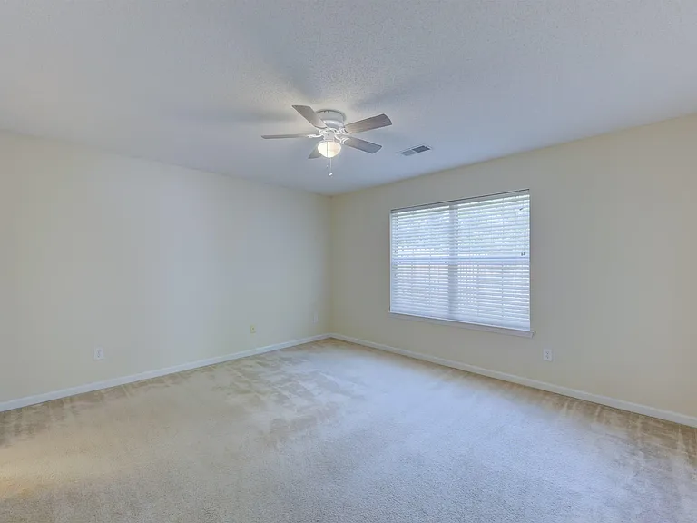 184 Ivy Square Dr — Photo 15