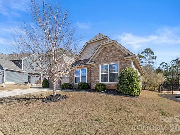 4th image of 4042 Highgate Ln