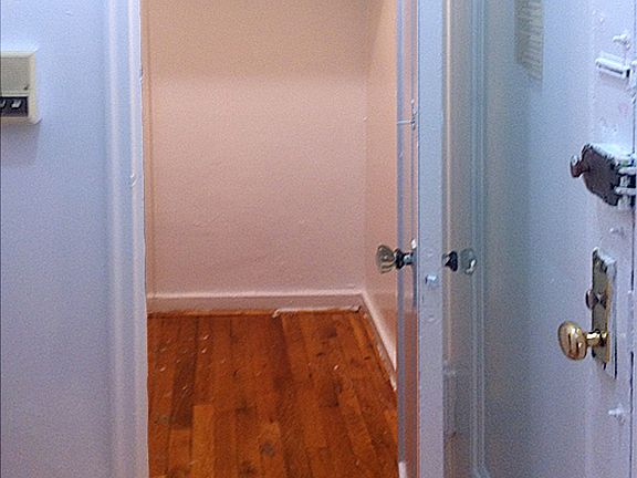 5th image of 326 W 83rd St APT 5B