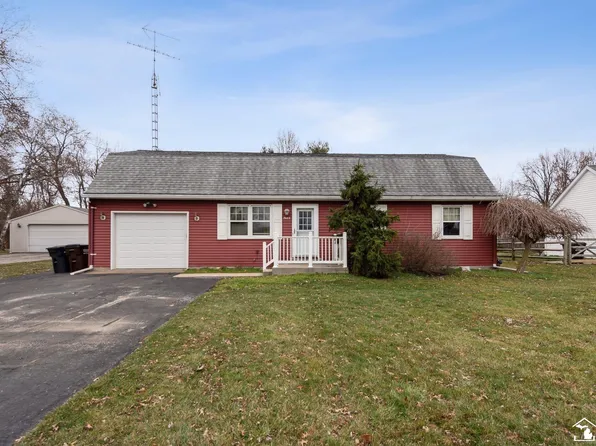 7482 Bernard Dr, Temperance, MI 48182