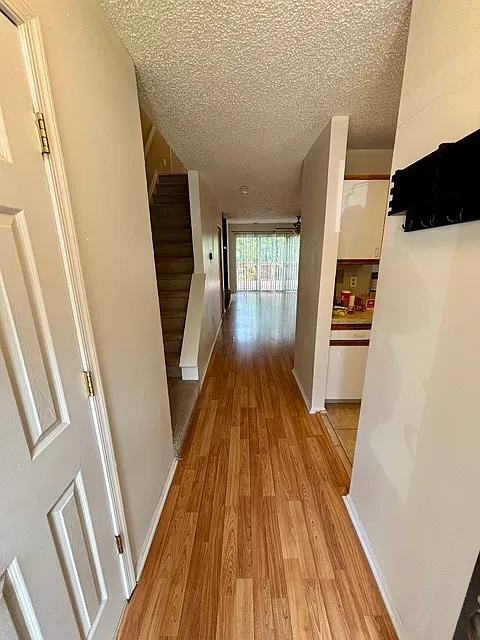 2 bed, 2.5 bath, 1200 sqft, $2,150 — Photo 2